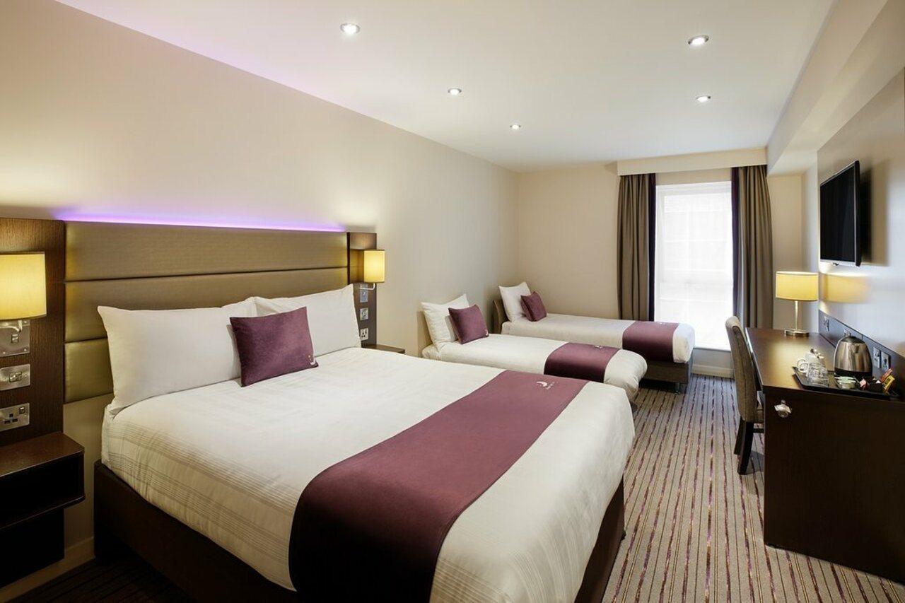 Premier Inn Абериствіт Екстер'єр фото